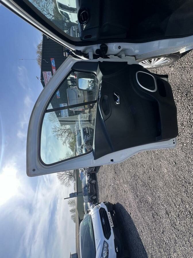 2017 Vauxhall Vivaro – Model: Vivaro  2900 Sportive CDTi – DY67EPU