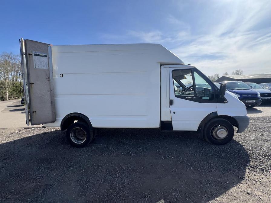 2008 Ford Transit – Model: Transit 100 T350 MWB RWD – BX58HWE