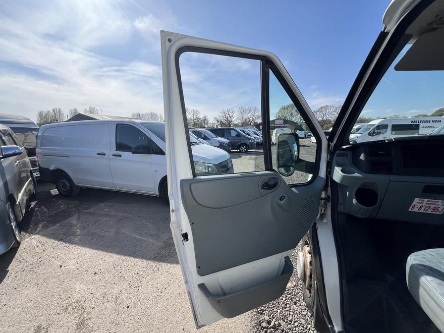 2008 Ford Transit – Model: Transit 100 T350 MWB RWD – BX58HWE