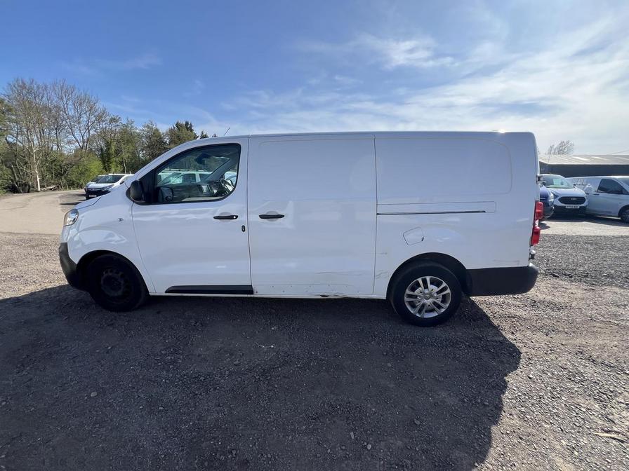 2021 Vauxhall Vivaro – Model: Vivaro 2900 Dynamic S/S – VO21XNT