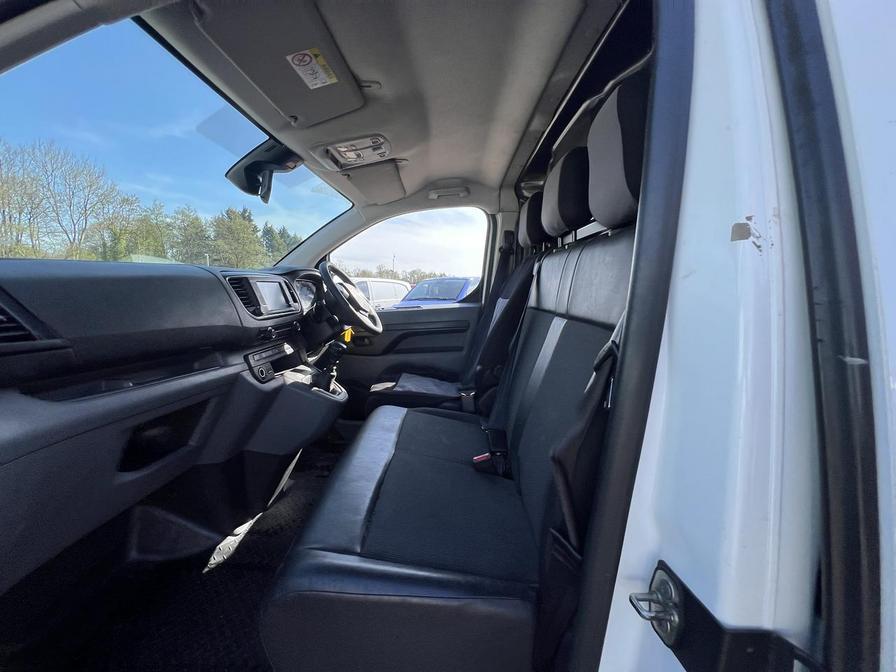 2021 Vauxhall Vivaro – Model: Vivaro 2900 Dynamic S/S – VO21XNT