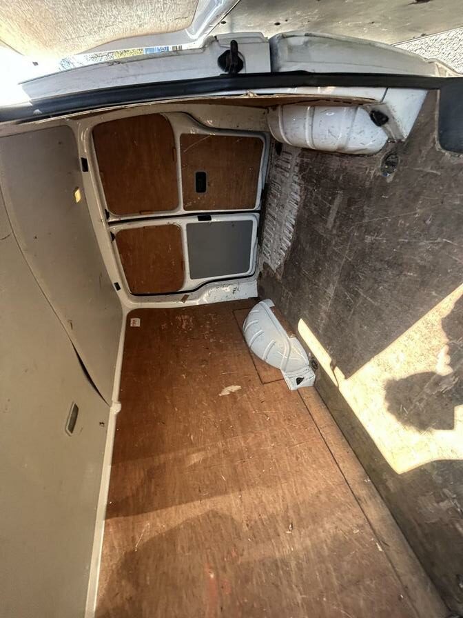 2012 Volkswagen Transporter – Model: Transporter T28 102 TDI SWB – KS12MDF