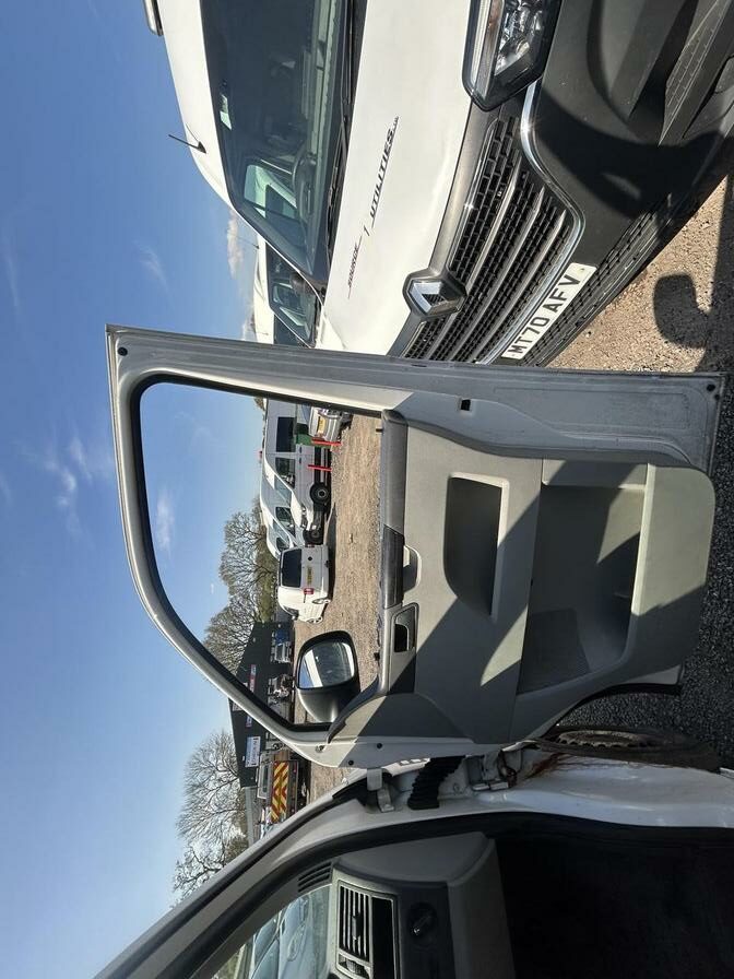 2012 Volkswagen Transporter – Model: Transporter T28 102 TDI SWB – KS12MDF