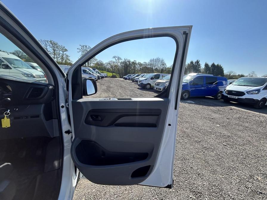 2023 Vauxhall Vivaro – Model: Vivaro F2900 Dynamic S/S – VK72RNV