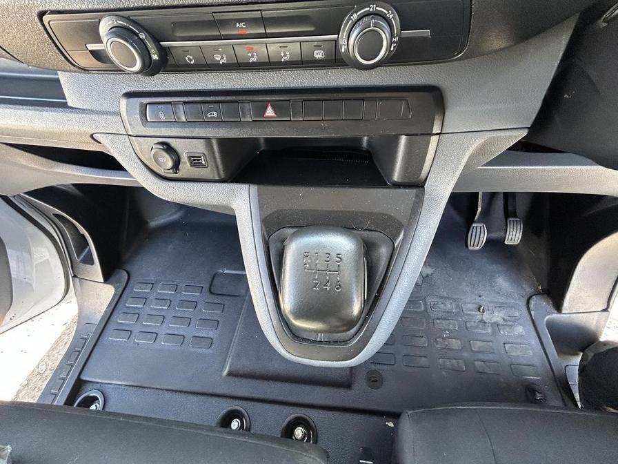 2023 Vauxhall Vivaro – Model: Vivaro F2900 Dynamic S/S – VK72RNV