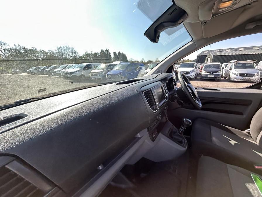 2023 Vauxhall Vivaro – Model: Vivaro F2900 Dynamic S/S – VK72RNV