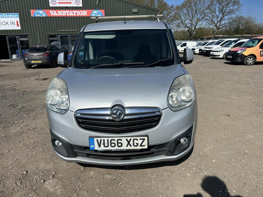 2016 Vauxhall Combo – Model: Combo 2000 L1H1 CDTi S/S Sport – VU66XGZ
