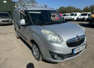 2016 Vauxhall Combo – Model: Combo 2000 L1H1 CDTi S/S Sport – VU66XGZ
