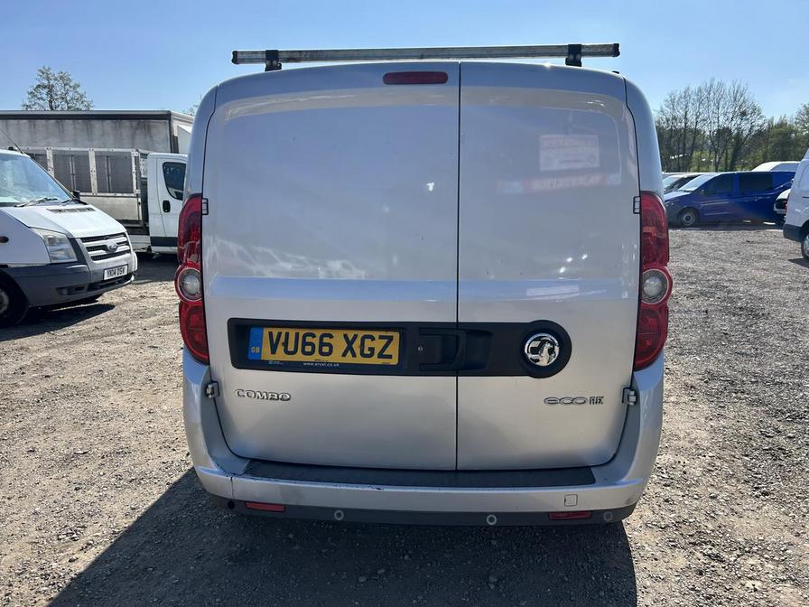 2016 Vauxhall Combo – Model: Combo 2000 L1H1 CDTi S/S Sport – VU66XGZ