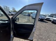 2016 Vauxhall Combo – Model: Combo 2000 L1H1 CDTi S/S Sport – VU66XGZ