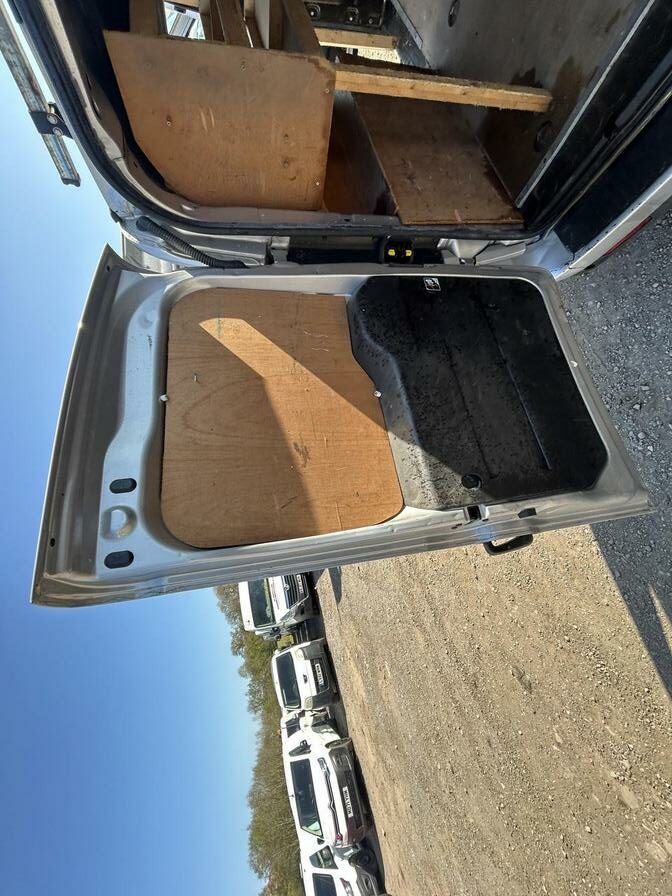 2016 Vauxhall Combo – Model: Combo 2000 L1H1 CDTi S/S Sport – VU66XGZ