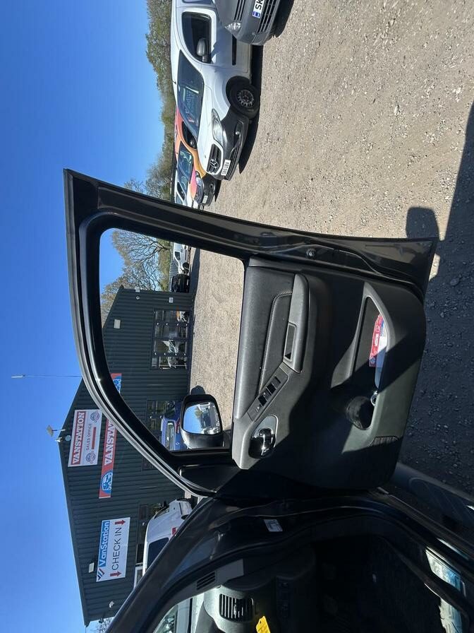 2015 Nissan Navara – Model: Navara Tekna dCi – WG64YRN