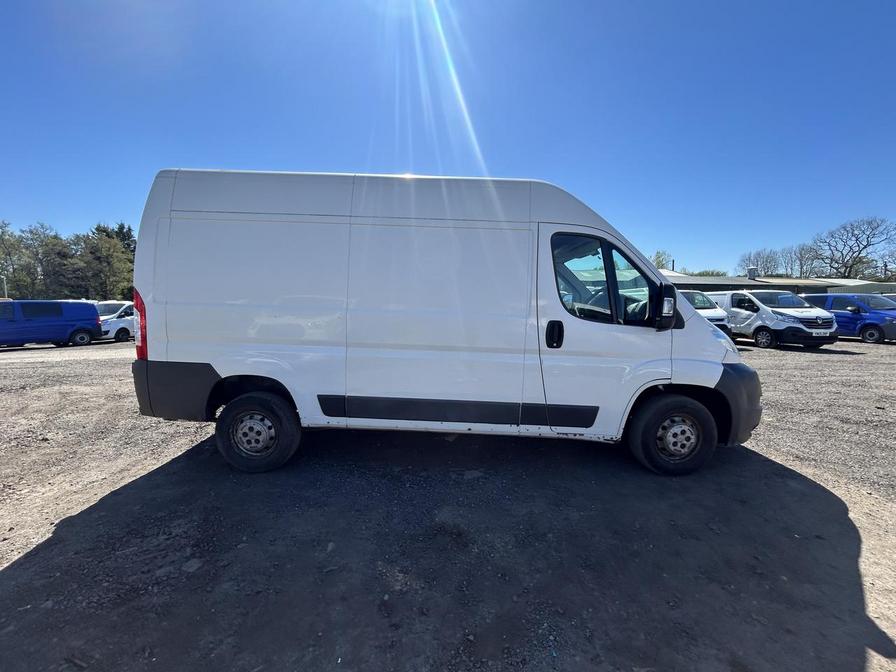 2014 Peugeot Boxer – Model: Boxer 335 L2H2 HDi – CE14YZK