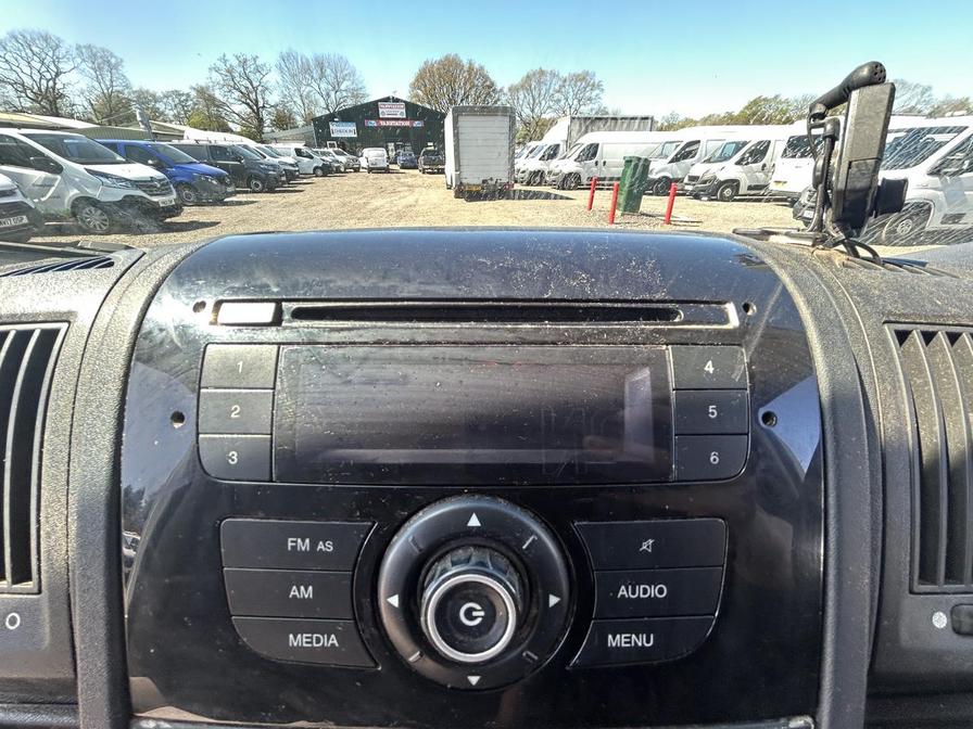 2014 Peugeot Boxer – Model: Boxer 335 L2H2 HDi – CE14YZK