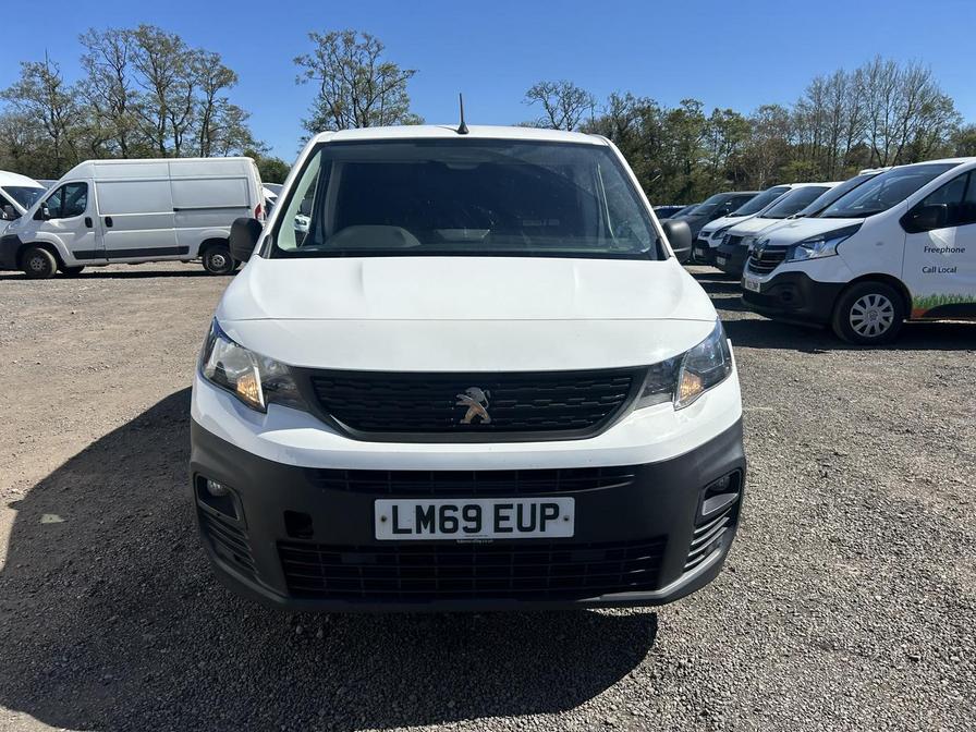 2019 Peugeot Partner – Model: Partner Professional L1 Blue HDi – LM69EUP