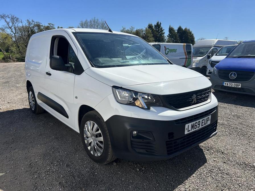 2019 Peugeot Partner – Model: Partner Professional L1 Blue HDi – LM69EUP