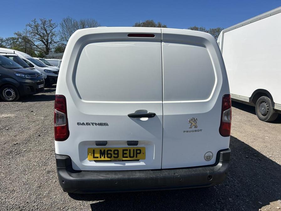2019 Peugeot Partner – Model: Partner Professional L1 Blue HDi – LM69EUP