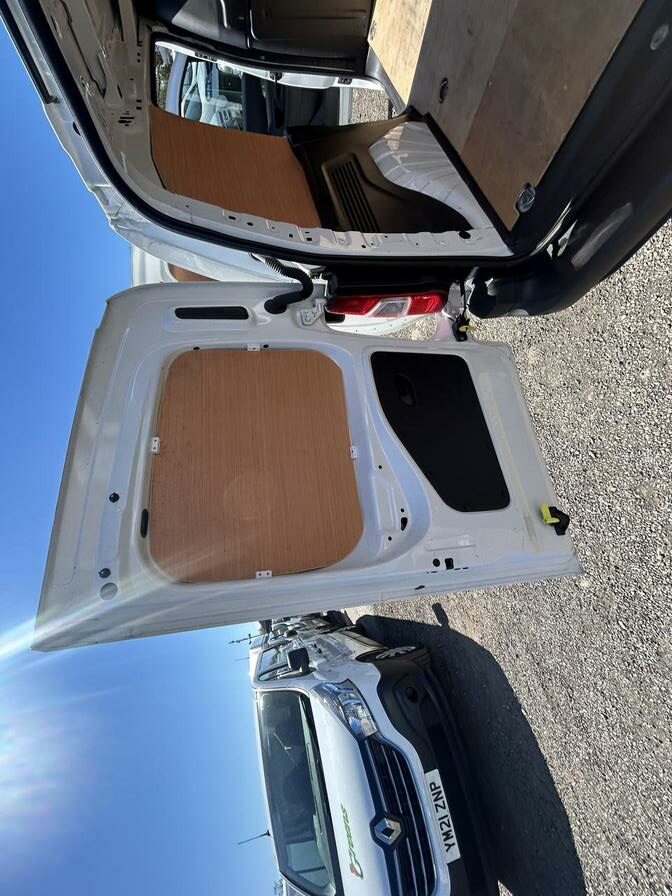 2019 Peugeot Partner – Model: Partner Professional L1 Blue HDi – LM69EUP