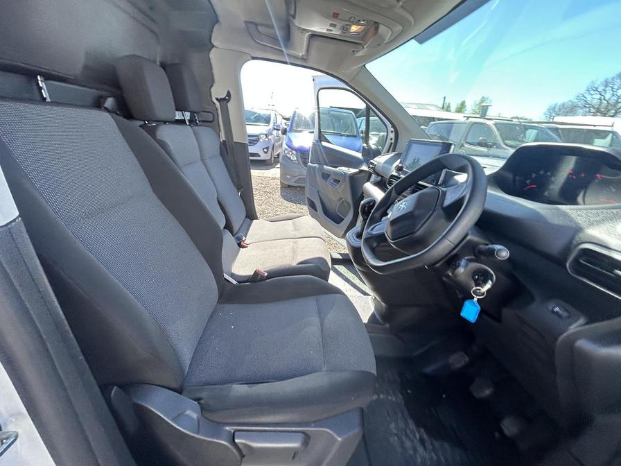 2019 Peugeot Partner – Model: Partner Professional L1 Blue HDi – LM69EUP