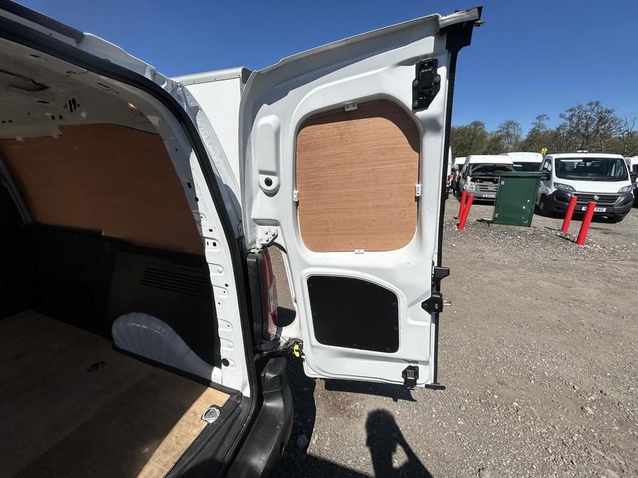 2019 Peugeot Partner – Model: Partner Professional L1 Blue HDi – LM69EUP