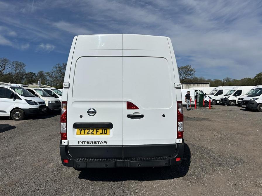 2022 Nissan Interstar – Model: Interstar Tekna dCi – YT22FJD