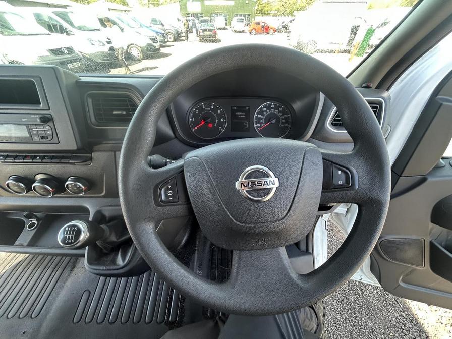 2022 Nissan Interstar – Model: Interstar Tekna dCi – YT22FJD