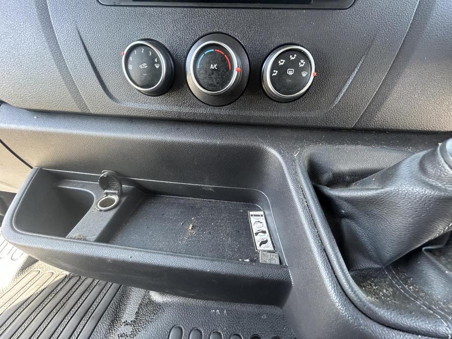 2022 Nissan Interstar – Model: Interstar Tekna dCi – YT22FJD