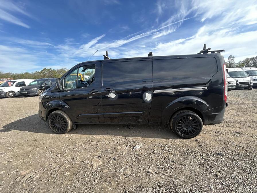 2015 Ford Transit Custom – Model: Transit Custom 290 Ltd E-Tech – LJ65ZYH