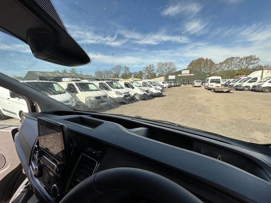 2015 Ford Transit Custom – Model: Transit Custom 290 Ltd E-Tech – LJ65ZYH