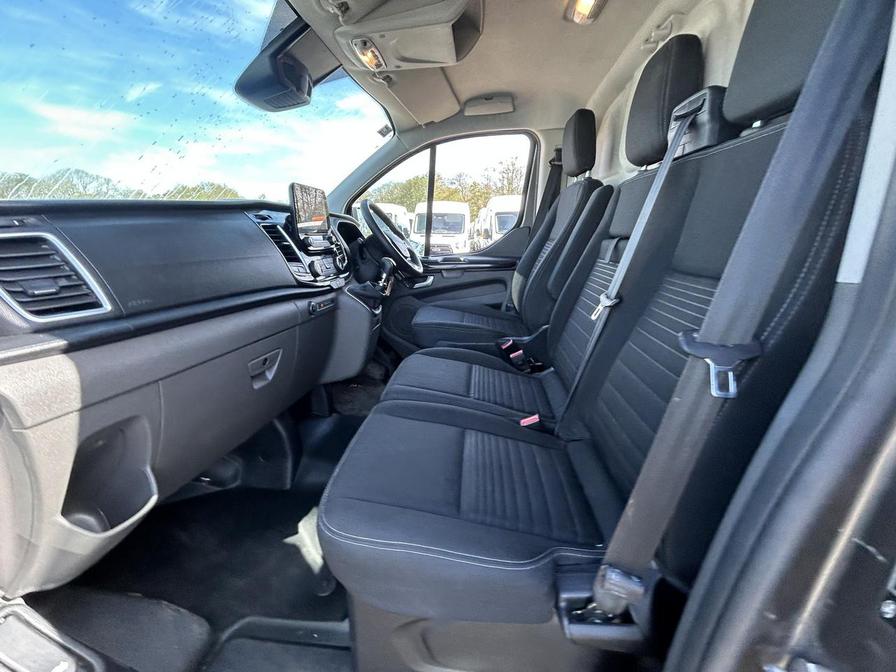 2015 Ford Transit Custom – Model: Transit Custom 290 Ltd E-Tech – LJ65ZYH