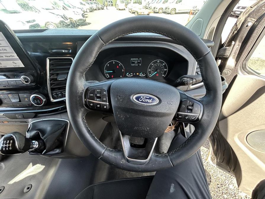 2015 Ford Transit Custom – Model: Transit Custom 290 Ltd E-Tech – LJ65ZYH