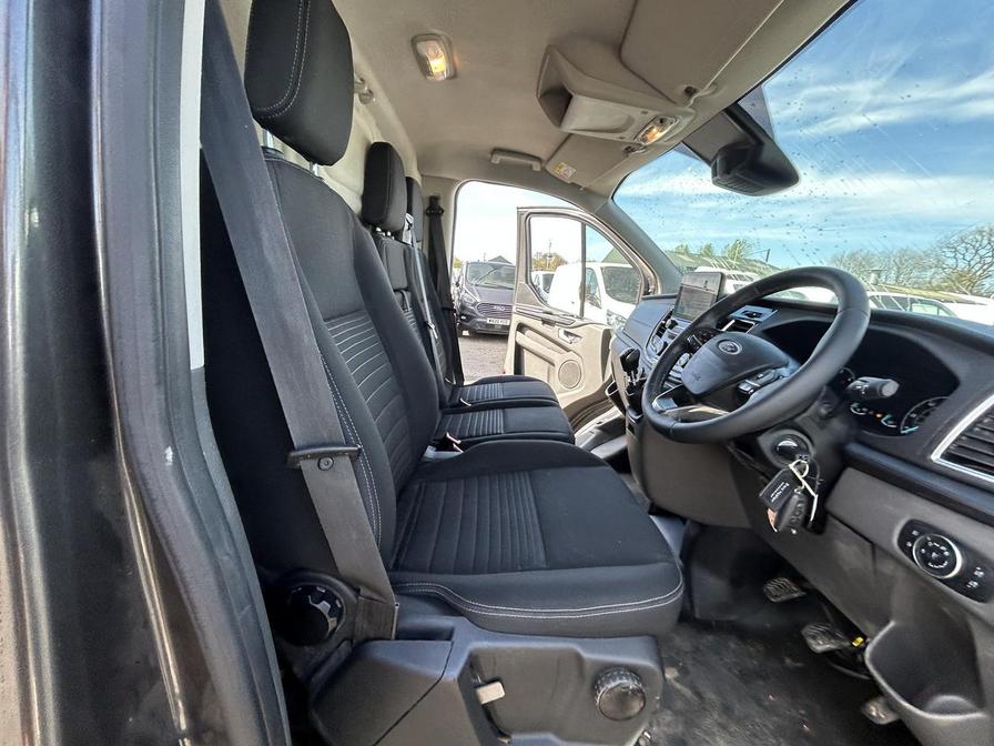 2015 Ford Transit Custom – Model: Transit Custom 290 Ltd E-Tech – LJ65ZYH