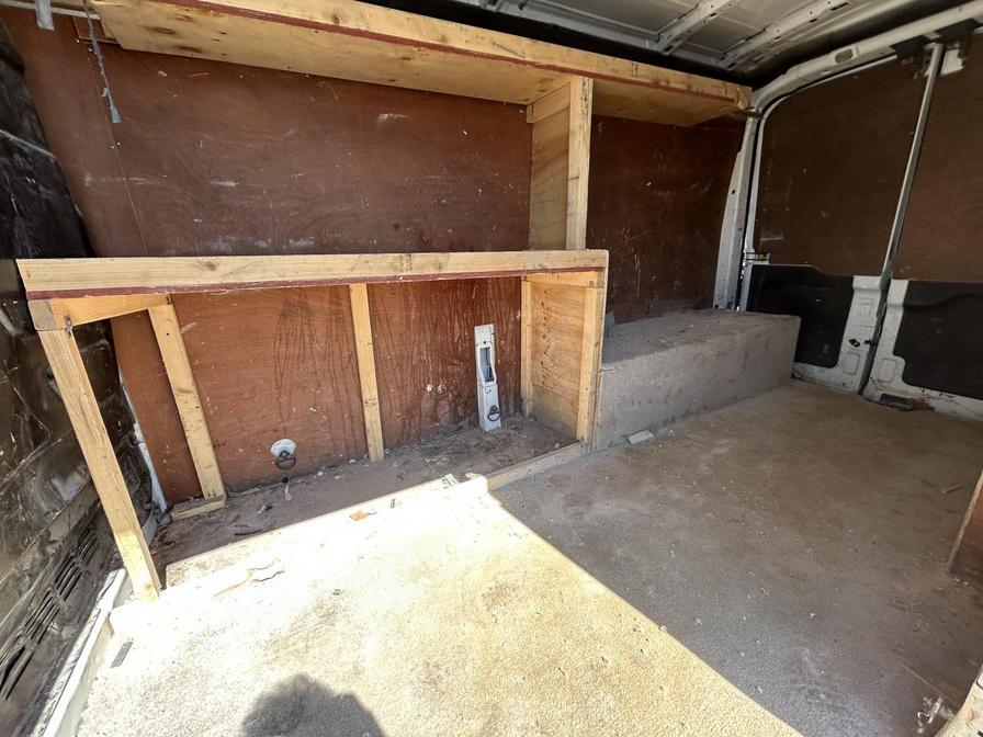 2024 Ford Transit – Model: Transit 350 Limited EcoBlue MHEV – L90JDJ/SL19TUP