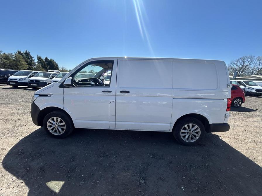 2020 Volkswagen Transporter – Model: Transporter T28 Startline TDI – GF70WVG