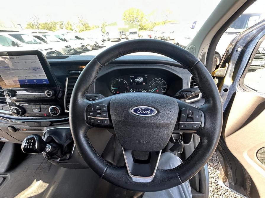 2022 Ford Transit Custom – Model: Transit Custom 300 Limited EcoBlue – MF22VWA