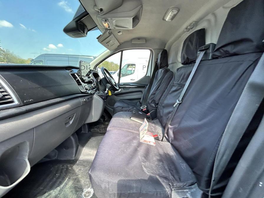 2018 Ford Transit Custom – Model: Transit Custom 300 Limited – CT18CTE