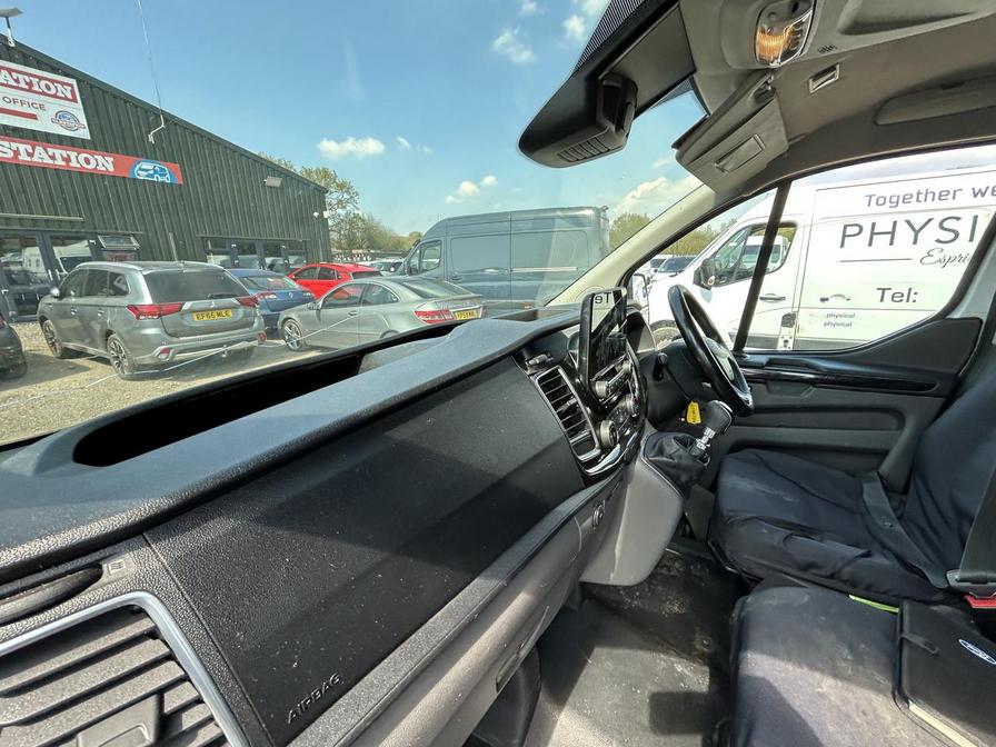 2018 Ford Transit Custom – Model: Transit Custom 300 Limited – CT18CTE