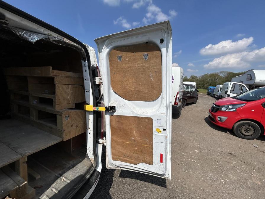 2018 Ford Transit Custom – Model: Transit Custom 300 Limited – CT18CTE