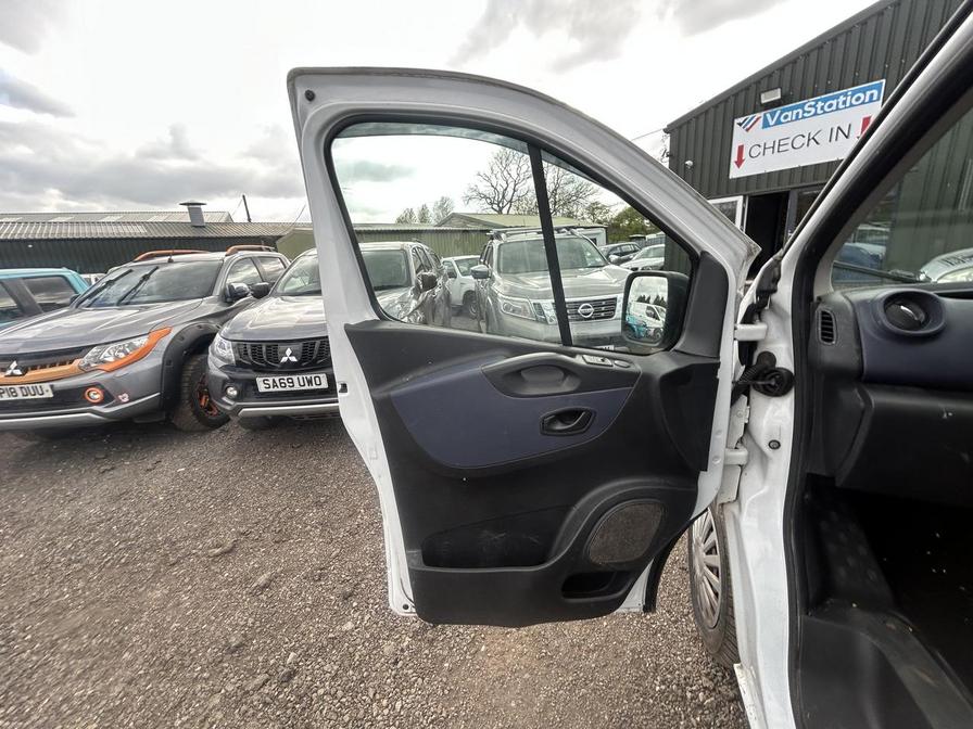 2016 Vauxhall Vivaro – Model: Vivaro  2700 CDTI – KT65WOB