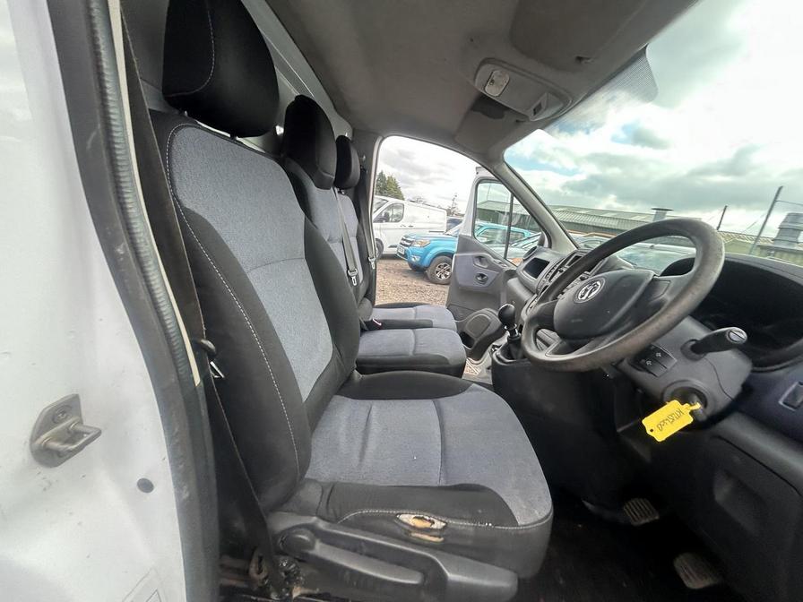 2016 Vauxhall Vivaro – Model: Vivaro  2700 CDTI – KT65WOB