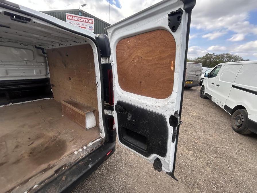 2016 Vauxhall Vivaro – Model: Vivaro  2700 CDTI – KT65WOB