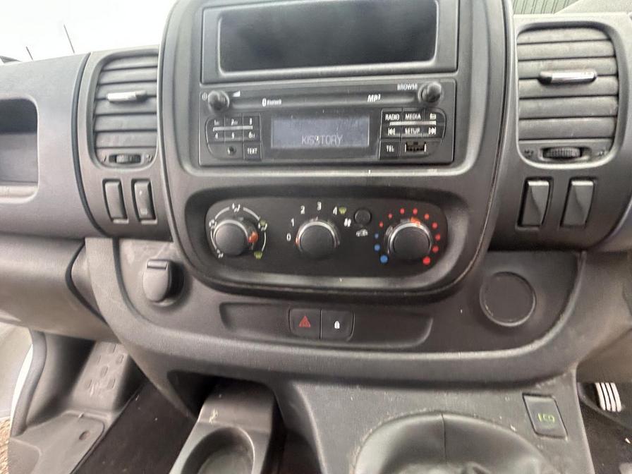 2016 Vauxhall Vivaro – Model: Vivaro  2700 CDTI – KT65WOB