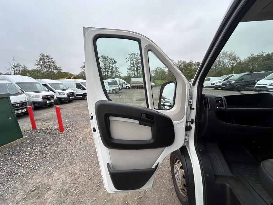 2019 Peugeot Boxer – Model: Boxer 435 Professional L4H2 Blue HDi – EP19HTA