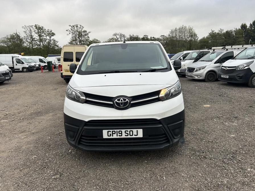 2019 Toyota Proace – Model: Proace Icon – GP19SOJ