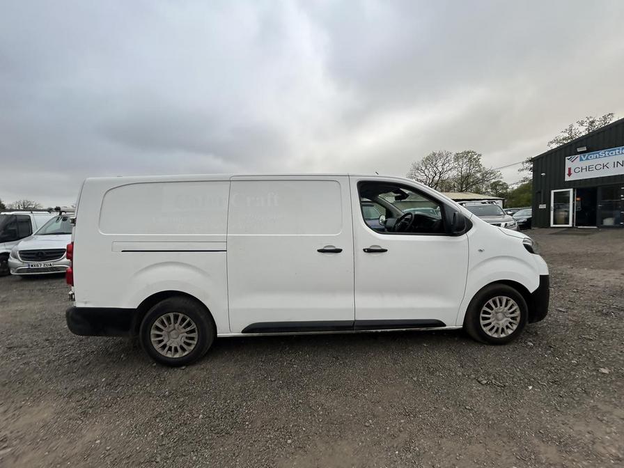 2019 Toyota Proace – Model: Proace Icon – GP19SOJ