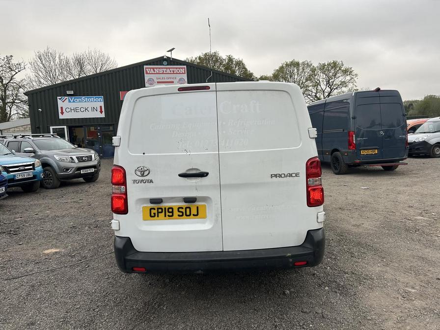 2019 Toyota Proace – Model: Proace Icon – GP19SOJ