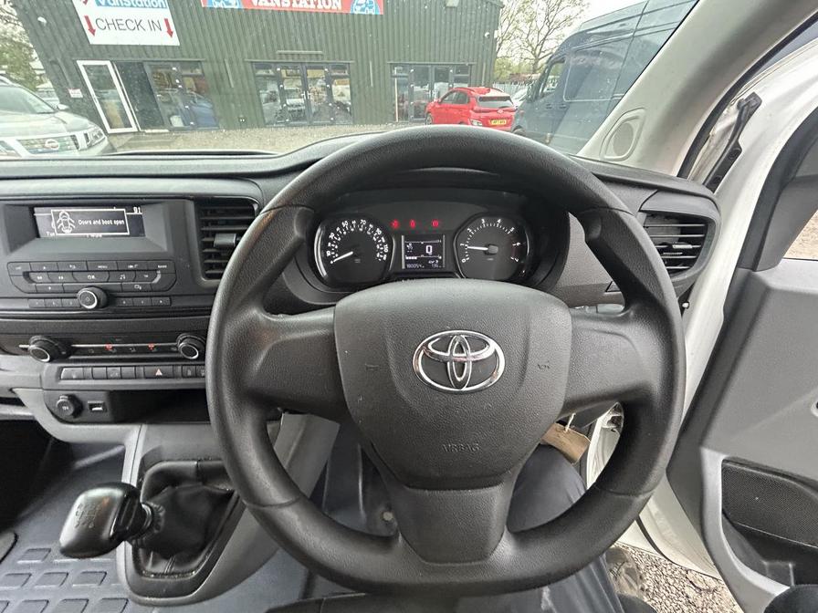 2019 Toyota Proace – Model: Proace Icon – GP19SOJ