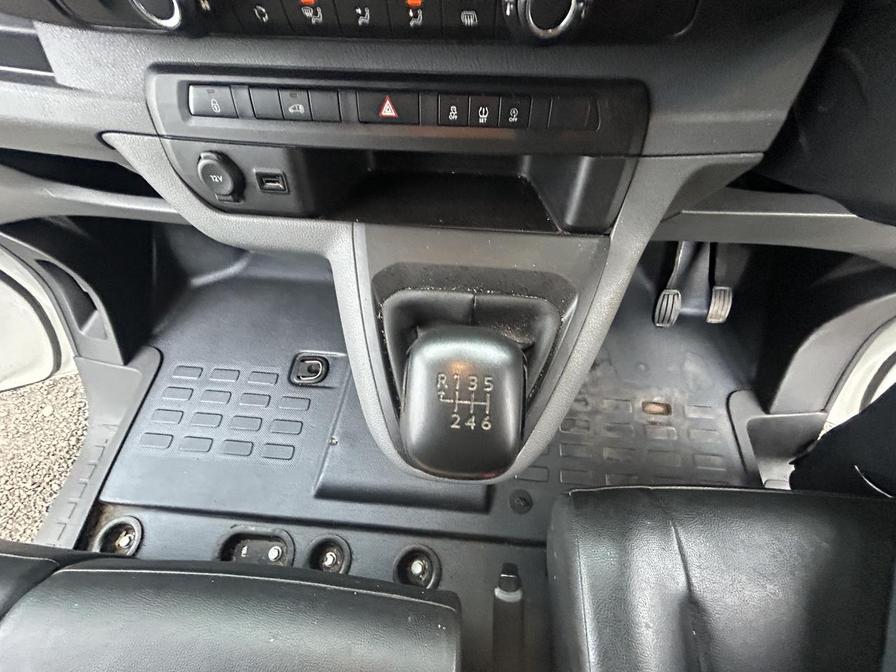 2019 Toyota Proace – Model: Proace Icon – GP19SOJ