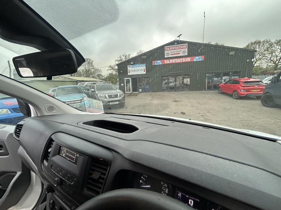 2019 Toyota Proace – Model: Proace Icon – GP19SOJ