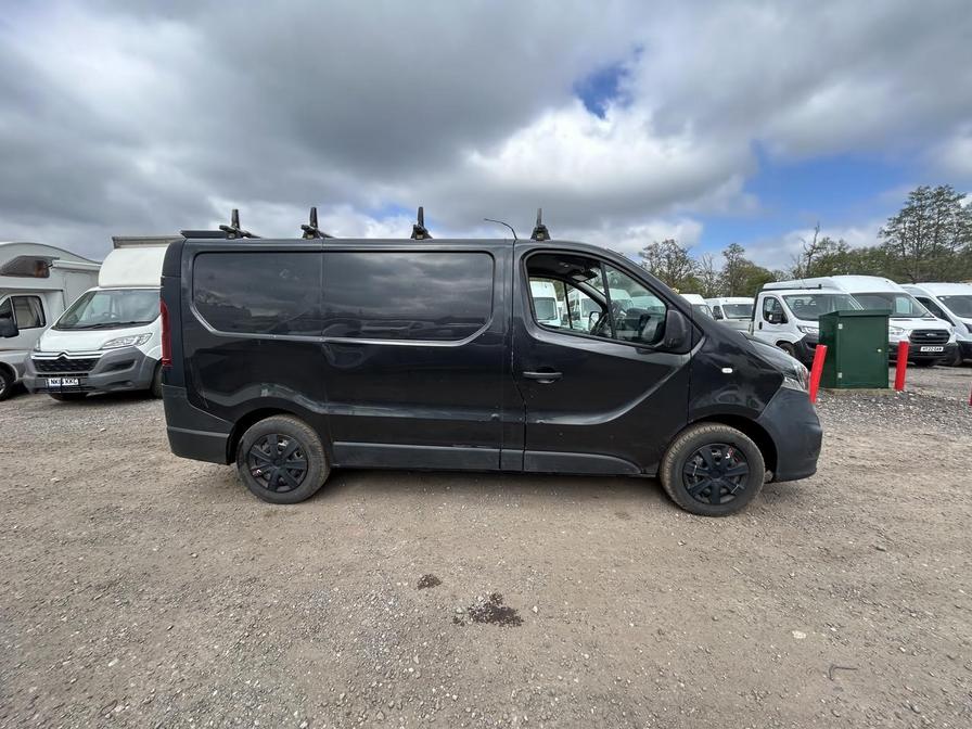 2017 Vauxhall Vivaro – Model: Vivaro 2700 CDTi ecoFLEX S/S – BN17WYG